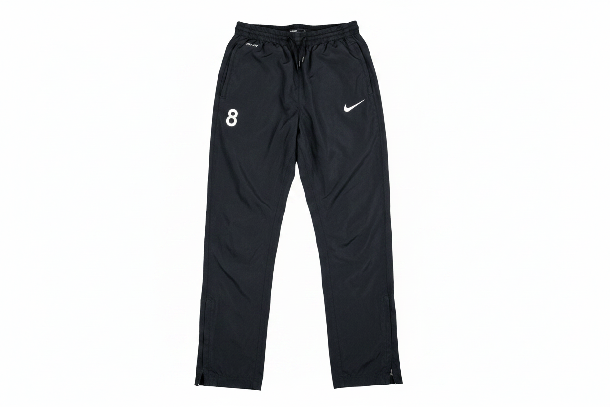 Nike Trackpants M ohne Hintergrund