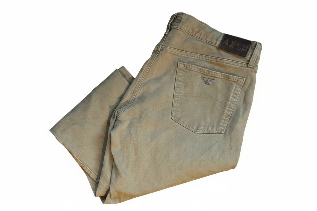 Armani Jeans L Beige – Bild 2 freigestellt