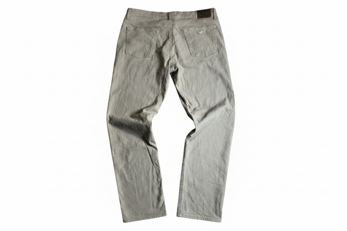 Armani Jeans L Beige – Bild 3 freigestellt